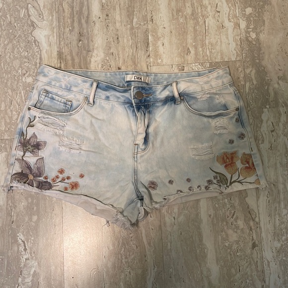 Floral Embroidered Mini Shorts - Picture 1 of 5